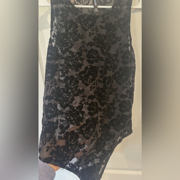 NWT Torrid Black Flocked Mesh Bodysuit size 1/1X (14-16) but runs small - Picture 8 of 9